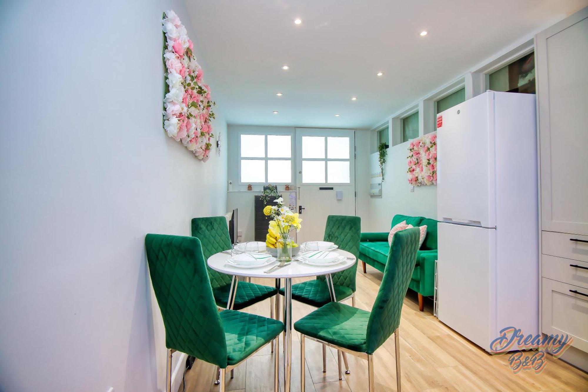 Amazing Place In Finsbury Park Apartment London Exterior photo